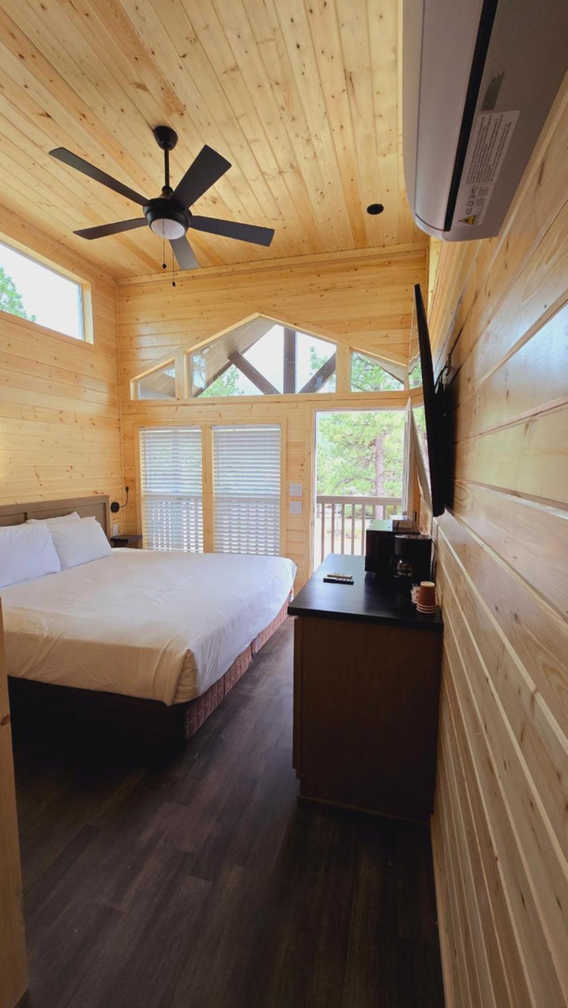 Cabins With A Mountain View 4A Williams Exteriör bild